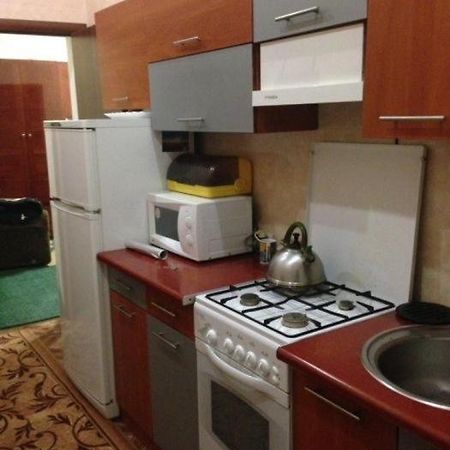 Уютная Двухкомнатная Квартира Umany Kültér fotó